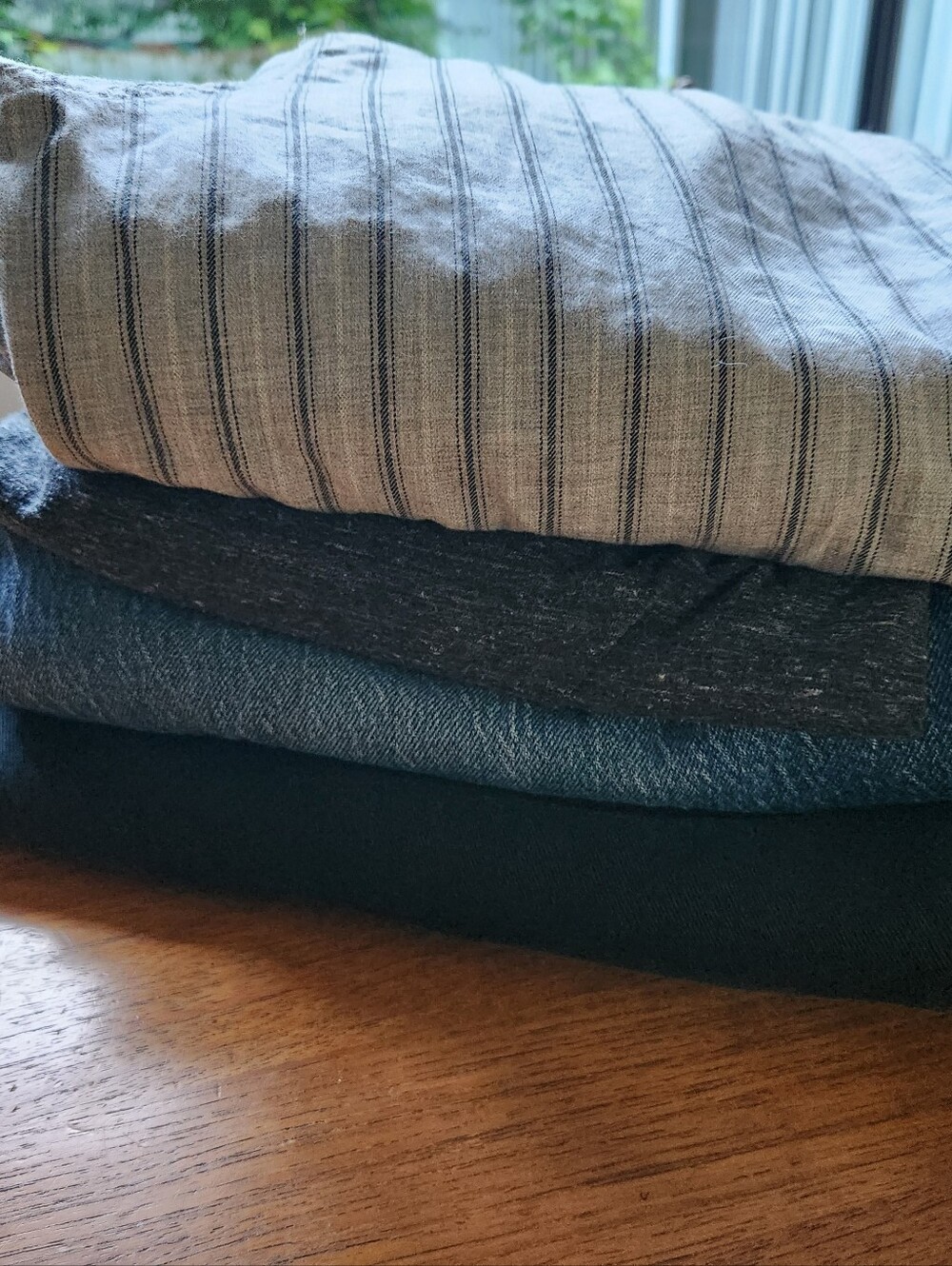 3 piece bundle/ Levi's, Old navy